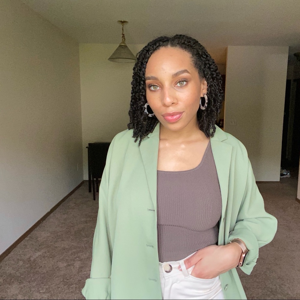 Aritzia Wilfred Freeform Shirt (Flowy Button Up)